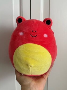 Obu the Red Frog 7.5” Squishmallow